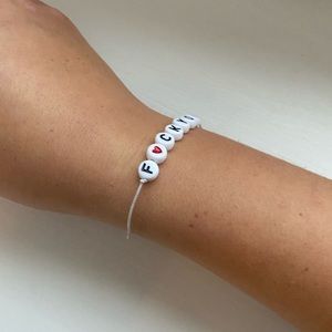 Brandy Melville stretchy bracelet
